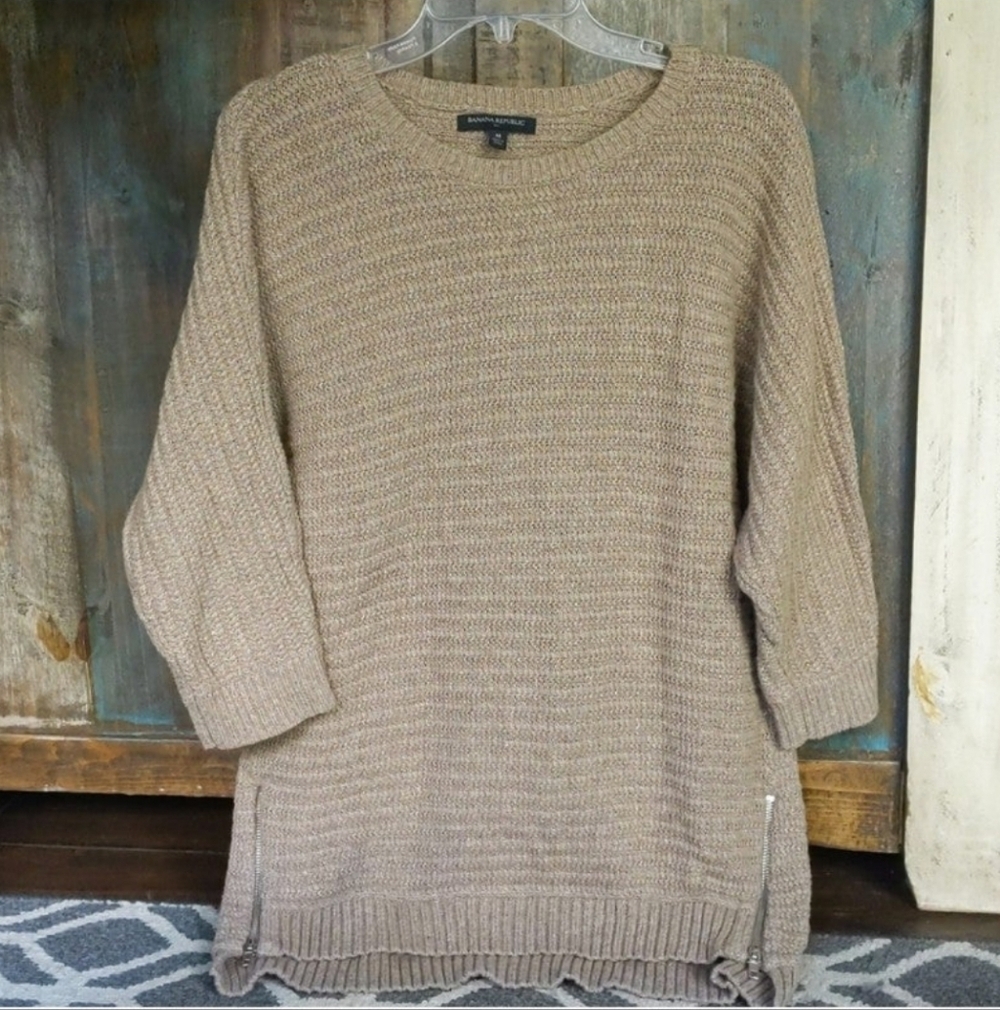 Banana Republic Beige Chunky Sweater Side Zippers 3/4 Sleeves - Women's Medium